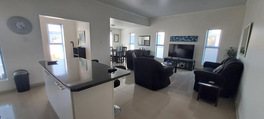 3 Bedroom Property for Sale in Blue Lagoon Western Cape